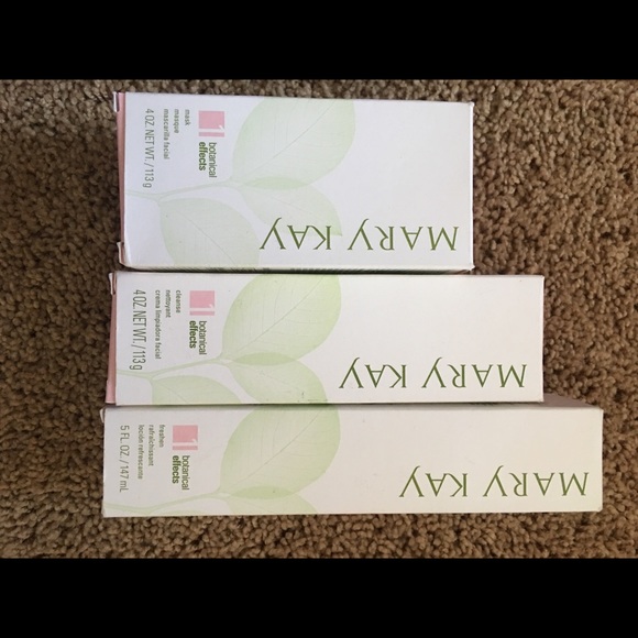 Mary Kay Botanicals Facial Cleansing Set-Dry Skin - Picture 3 of 3